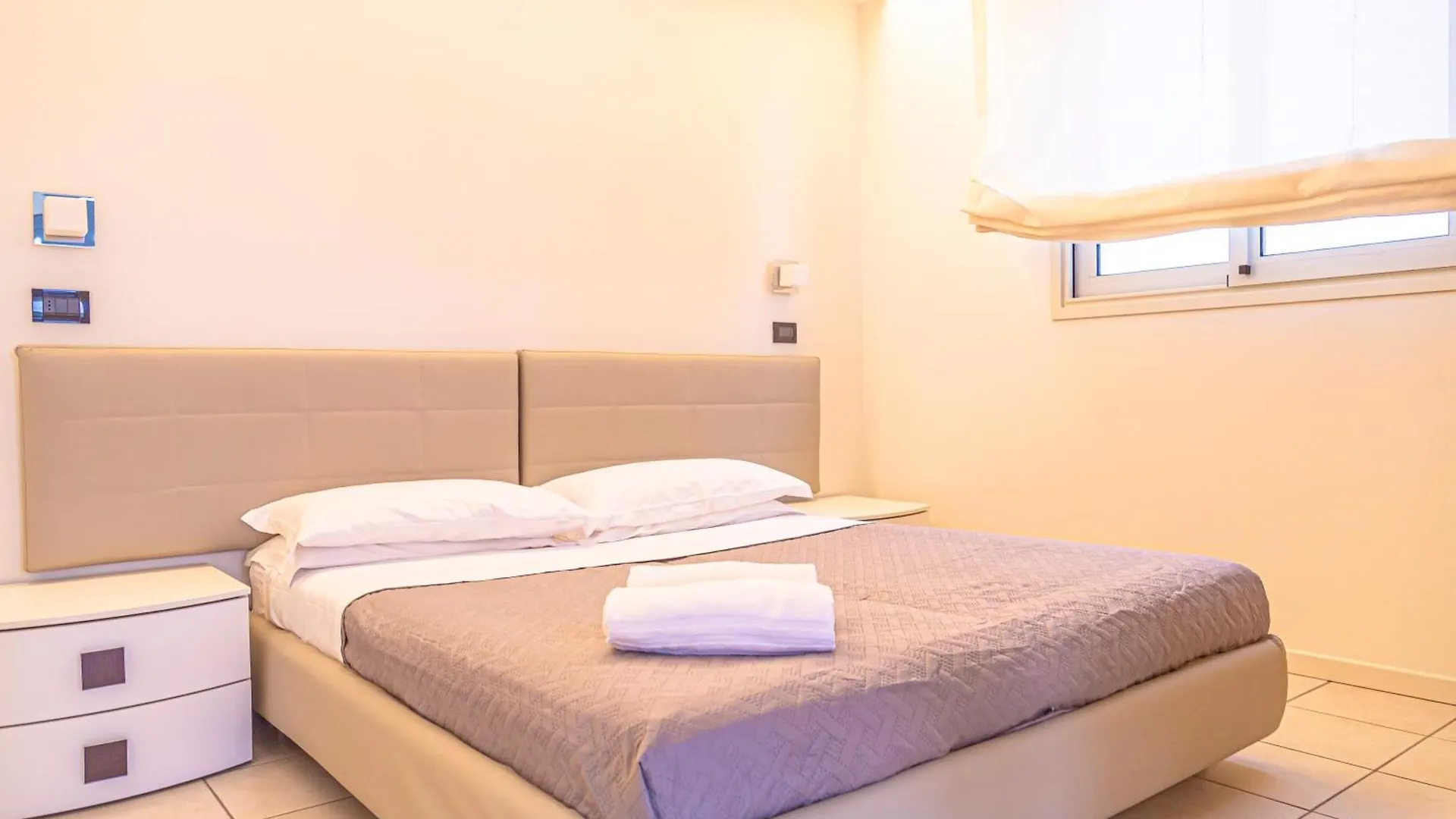 Hotel Avana Fronte Mare Riccione 3*,