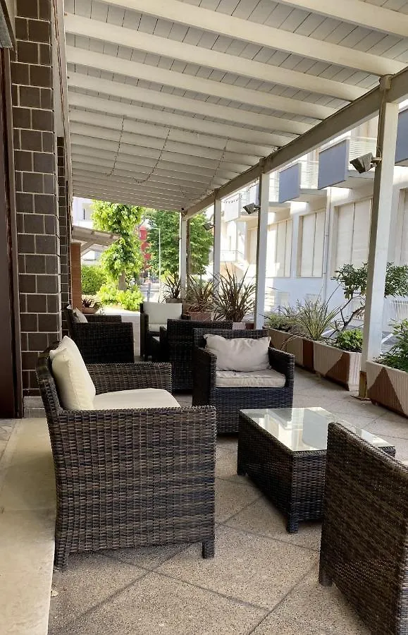 Hotel Avana Fronte Mare Riccione 3*,