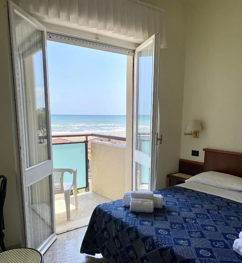 Hotel Avana Fronte Mare Riccione