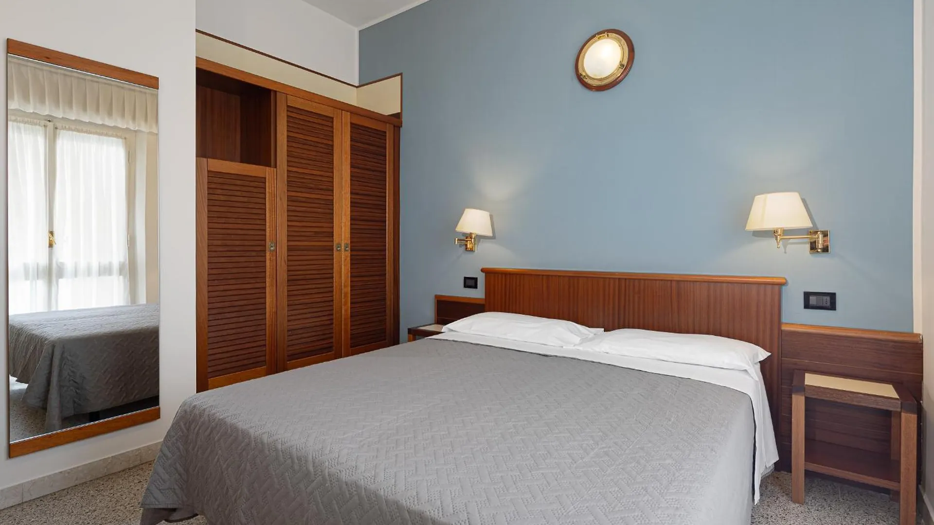 ***  Hotel Avana Fronte Mare Riccione Italy