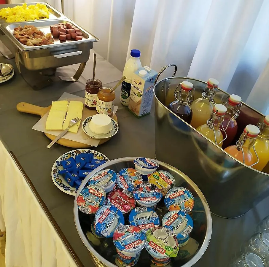 Hotel Avana Fronte Mare Riccione 3*,